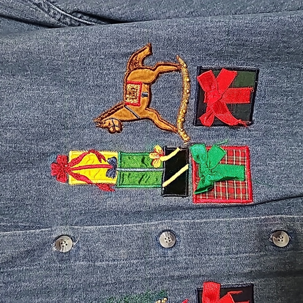 Casual Corner Annex Christmas Shirt Sz M Embroidered Beading Holiday Estate Sale - Picture 3 of 6